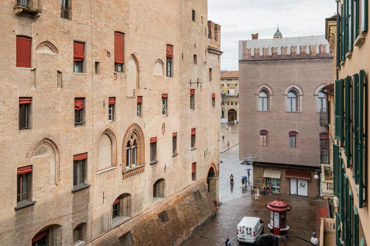 Torre Dell'Orologio Apartment By Wonderful Italy Bolonia Exterior foto